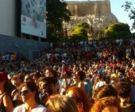 Η Κάλλας στις πλατείες