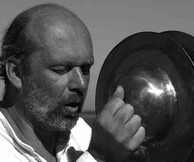 Στεφάν Μίκους στο Ρωμαϊκό Ωδείο