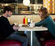 Φίλοι ή Κάτι Παραπάνω;