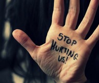 Ανάσες φυλακισμένες στα κελιά