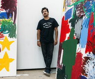 Η περφόρμανς του Γιάννη Βαρελά στη Στέγη Γραμμάτων και Τεχνών