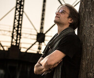 Ο Μίλτος Πασχαλίδης στις Συναντήσεις με Μουσικούς στο καφέ του Ιανού