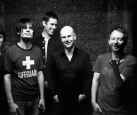 Έρχονται οι Radiohead, η PJ Harvey και η Bjork;