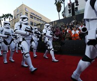 Το Star Wars σάρωσε τa box office και σπάει ρεκόρ από την πρώτη μέρα προβολής