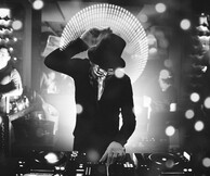 Ο Claptone είναι ο πιο μυστήριος εκπρόσωπος της house - και όχι μόνο λόγω της μάσκας του
