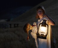 Το τρέιλερ του «Annabelle: Creation» αποκαλύπτει τις απαρχές της καταραμένης κούκλας