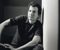 O Brad Mehldau, ο πιο επιδραστικός τζαζ πιανίστας της τελευταίας εικοσαετίας έρχεται στη Στέγη