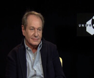 Ο σκηνοθέτης του «Οικογενειακού Φίλου» Φιλίπ Λιορέ μιλά στον Θοδωρή Κουτσογιαννόπουλο