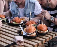 Η γιορτή του burger επιστρέφει και φέτος το φθινόπωρο