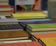 Τα βιβλιοπωλεία του ΜΙΕΤ κάνουν δωρεάν παράδοση στο σπίτι
