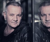 «Απ’ τα Εξάρχεια ως το Πεκίνο» ΧΡΗΣΤΟΣ ΘΗΒΑΙΟΣ ΠΑΡΑΣΚΕΥΗ 25 ΙΟΥΝΙΟΥ 2021 CT GARDEN FESTIVAL