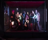Τα «Κόκκινα φανάρια» ανάβουν τα queer φώτα τους στον Cartel Τεχνοχώρο