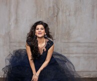 Γκαλά όπερας με τη Dinara Alieva και τον Δημήτρη Πλατανιά και την Κρατική Ορχήστρα Αθηνών στο Μέγαρο