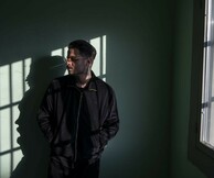 Tο μοναδικό beat του Σάσκε μέσα από το Κατάστημα Κράτησης Νιγρήτας στο Onassis Channel