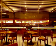 OLYMPIAS, THE ROOFTOP BAR: Μουσική στην Πανσέληνο, στην καρδιά της Αθήνας