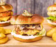 Ghost Burger: Δοκιμάσαμε κι ενθουσιαστήκαμε με το πιο απολαυστικό μπέργκερ της πόλης