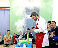 Stand Up Chemistry σε σχολεία του Δήμου Αθηναίων