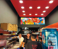 Mozzart Pizza: H γεύση που παντρεύει Ρώμη και Νάπολη μόλις ήρθε στον Χολαργό