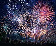 New Year's Party: Μια λίστα με τρεις ώρες μουσική για πολύ χορό!