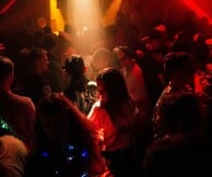 Το καλοκαίρι ξεκινά με ένα pop-up party εκεί που δεν το περιμένεις 