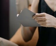 Τι θα έκανες αν λάμβανες μια πρόσκληση από έναν άγνωστο;