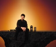 H νέα συνεργασία της Nespresso με τον The Weeknd είναι μια επιστροφή στις ρίζες της γεύσης και της δημιουργίας