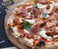 Moz: Αυθεντική γεύση και street εμπειρία που θυμίζει ιταλική piazza