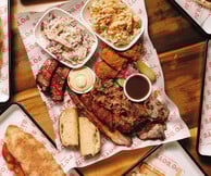 Po’ Boys Thessaloniki: Καπνιστές γεύσεις αμερικανικού Nότου στα Άνω Λαδάδικα