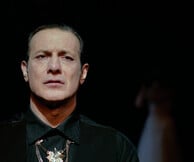 Η βραβευμένη παράσταση «Οιδίπους Τύραννος» επιστρέφει για 15 τελευταίες παραστάσεις