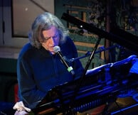 «Αιώνιος Άνεμος»: Μια ξεχωριστή μουσική και ποιητική βραδιά στο THEATRE OF THE NO