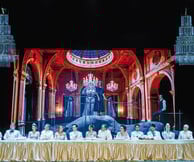 Αλεξάνδρεια: Για λίγες ακόμα παραστάσεις, η πόλη-μνήμη ζωντανεύει στη σκηνή του Παλλάς