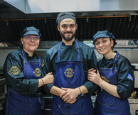 Ήρθε πλέον και στο κέντρο της Αθήνας ο γνωστός «ΜΠΑΜΠΗΣ» του Φαλήρου