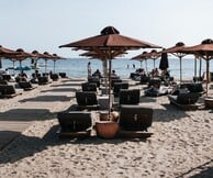 Το καλοκαίρι ξεκινά στο The C - Beach Restaurant στη Βούλα