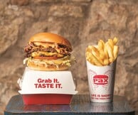 Pax Burgers: Οι locals έγιναν πιστοί οπαδοί της γεύσης τους