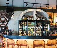 Ζιράφ: Ένα wine bar που τολμά να ξεχωρίζει