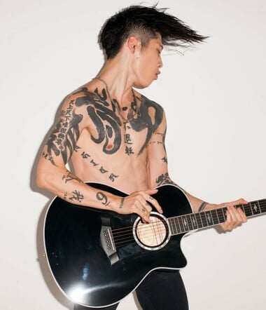 ―Κύριε Χατζιδάκι, πιστεύετε ότι σας αγαπάνε οι νέοι;