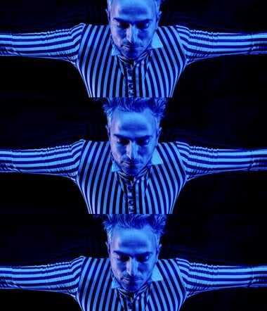 17 παραστάσεις που παίζουν δευτερότριτα