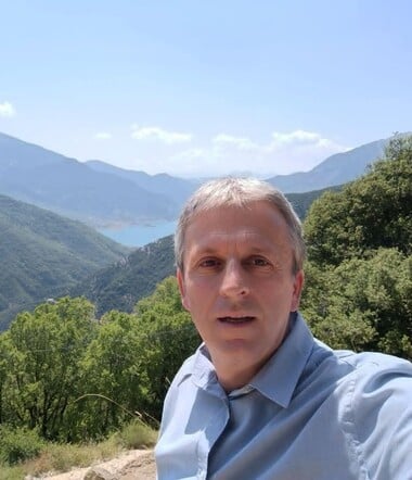 «Ακουγόταν ρομαντικό, αλλά δεν κάναμε πίσω»