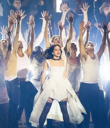 Σαν φίδι πάνω στο δέρμα σου/ ένα πολυπόστ του Πάνου Μιχαήλ