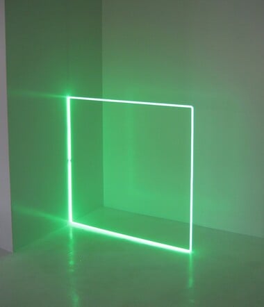 Stephen Antonakos, ο καλλιτέχνης που έκανε ποίηση με νέον