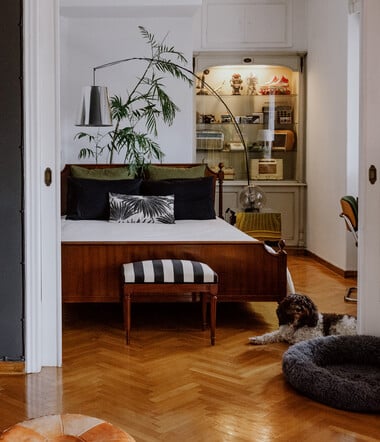 Ένα σπίτι που δεν κρύβεται/Ένα ηλιόλουστο ρετιρέ με vintage ψυχή