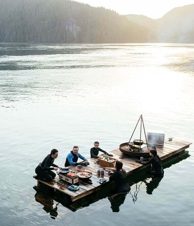 Τροφοσυλλογή και μαγειρική μέσα στα δάση του Καναδά