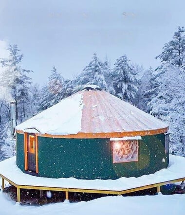 20 στρέμματα και ένα yurt στα δάση του Βερμόντ