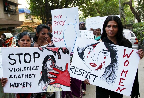 Ινδία: Εφεση θα ζητήσουν οι 4 βιαστές