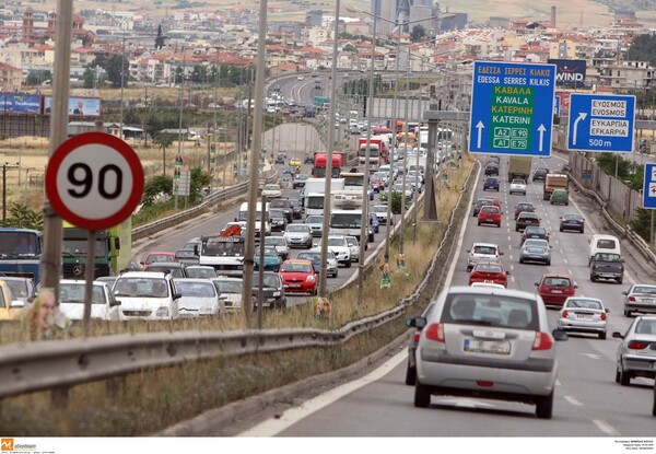 Αυτόφωρο για όσους οδηγούν επικίνδυνα στην Περιφερειακή Οδό της Θεσσαλονίκης