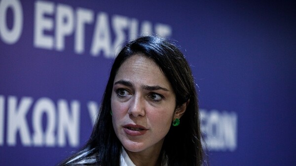 Η Δόμνα Μιχαηλίδου είπε πως «στην ΑΣΟΕΕ βρέθηκαν όπλα στα οποία έχει πρόσβαση ο στρατός της Συρίας»
