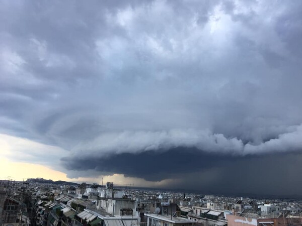 Καταιγίδα «Βικτώρια»: Πολύ δύσκολη η αυριανή μέρα για την Αθήνα προειδοποιεί ο Καλλιάνος