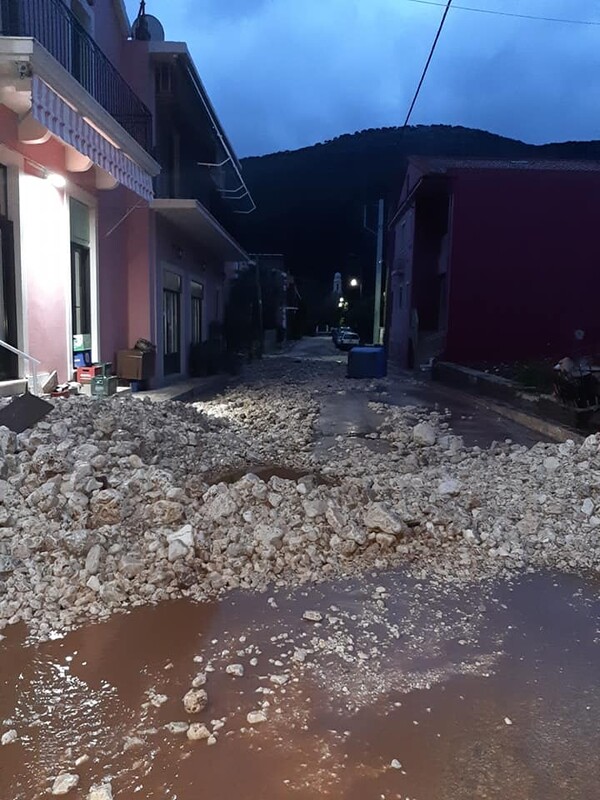 Καταστροφές από την κακοκαιρία «Βικτώρια»: Κατέρρευσε η διάβαση στον Κερίτη – Κατολισθήσεις και αποκομμένοι κάτοικοι