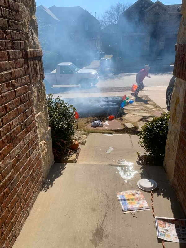 Τέξας: 12χρονος πήρε για δώρο μεγεθυντικό φακό και έβαλε φωτιά στον κήπο