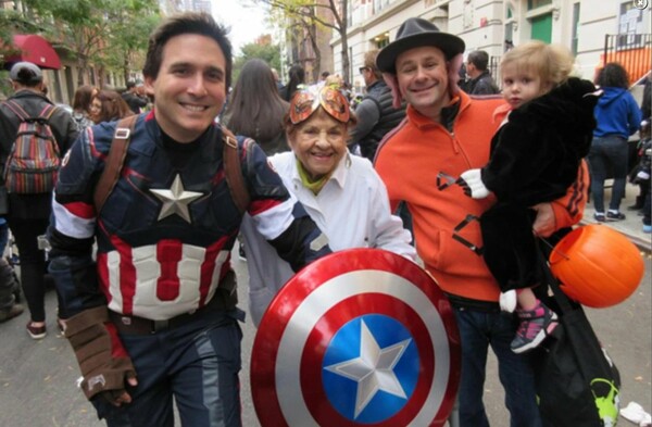 Η Marvel ζήτησε από σύμβουλο της Νέας Υόρκης να σταματήσει να ντύνεται Captain America